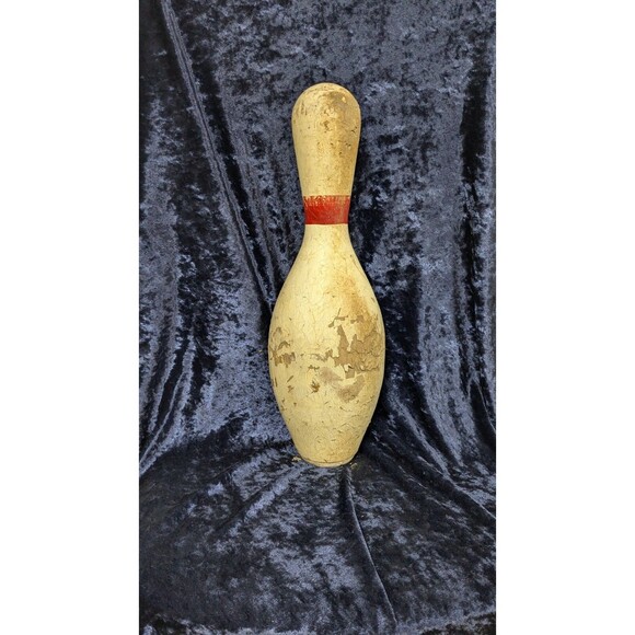 Vintage Bowling Pin For Home Decor Or Upcycle Crafting - Picture 2 of 5